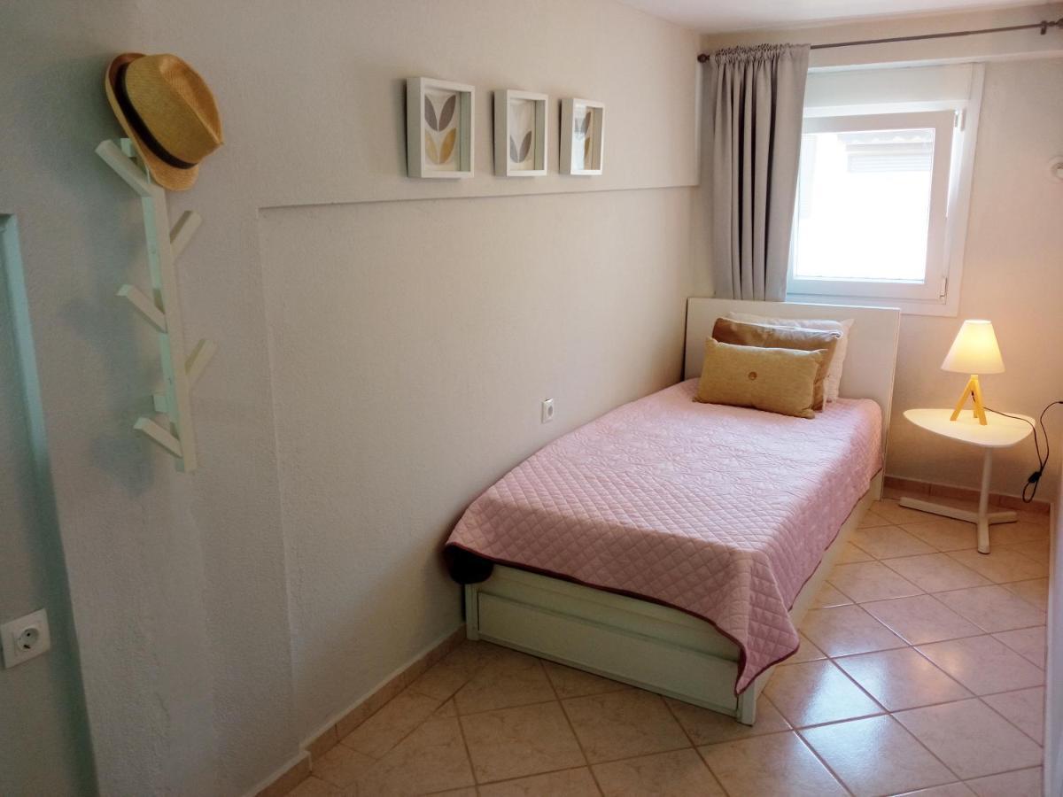 Amazing Maisonettes In Apartment *
